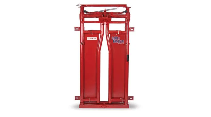 CattleMaster Series 3 Cattle Squeeze Chute - view 2