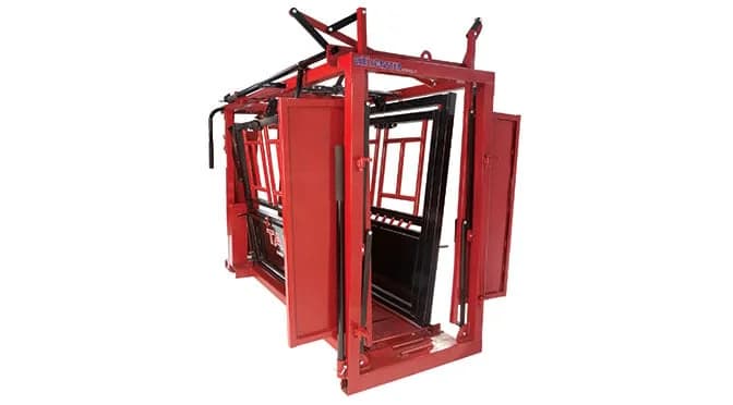 CattleMaster Series 9 Super Duty Cattle Squeeze Chute - view 4