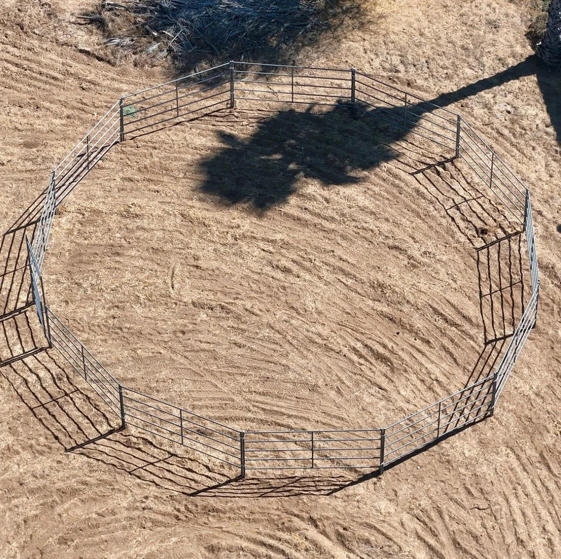 60 ft Round Pen (5-Rail) 14-Gauge Steel — product detail photo