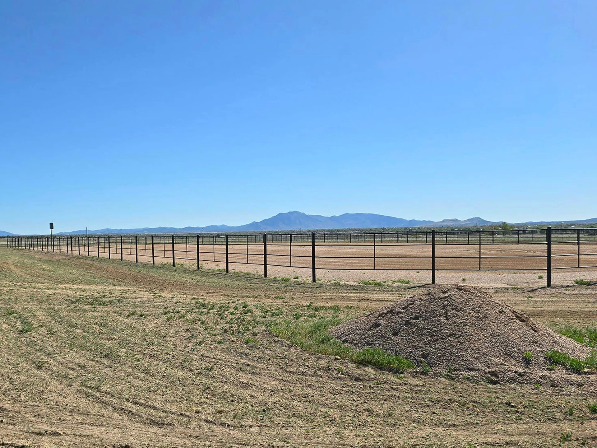 coated continuous fencing panels